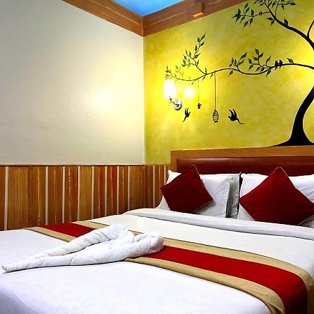 Thamel Seasons Hotel Катманду Екстер'єр фото
