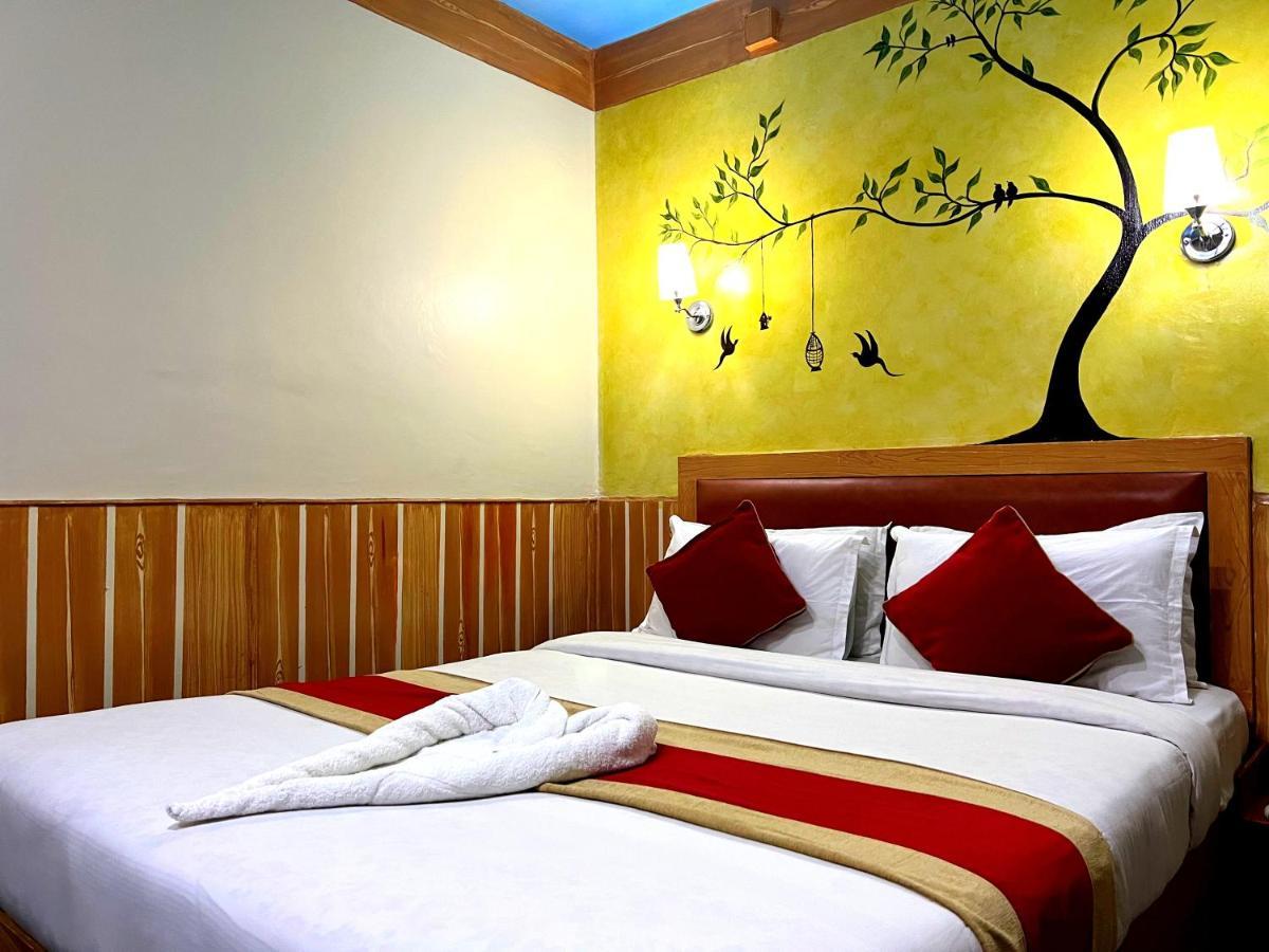 Thamel Seasons Hotel Катманду Екстер'єр фото