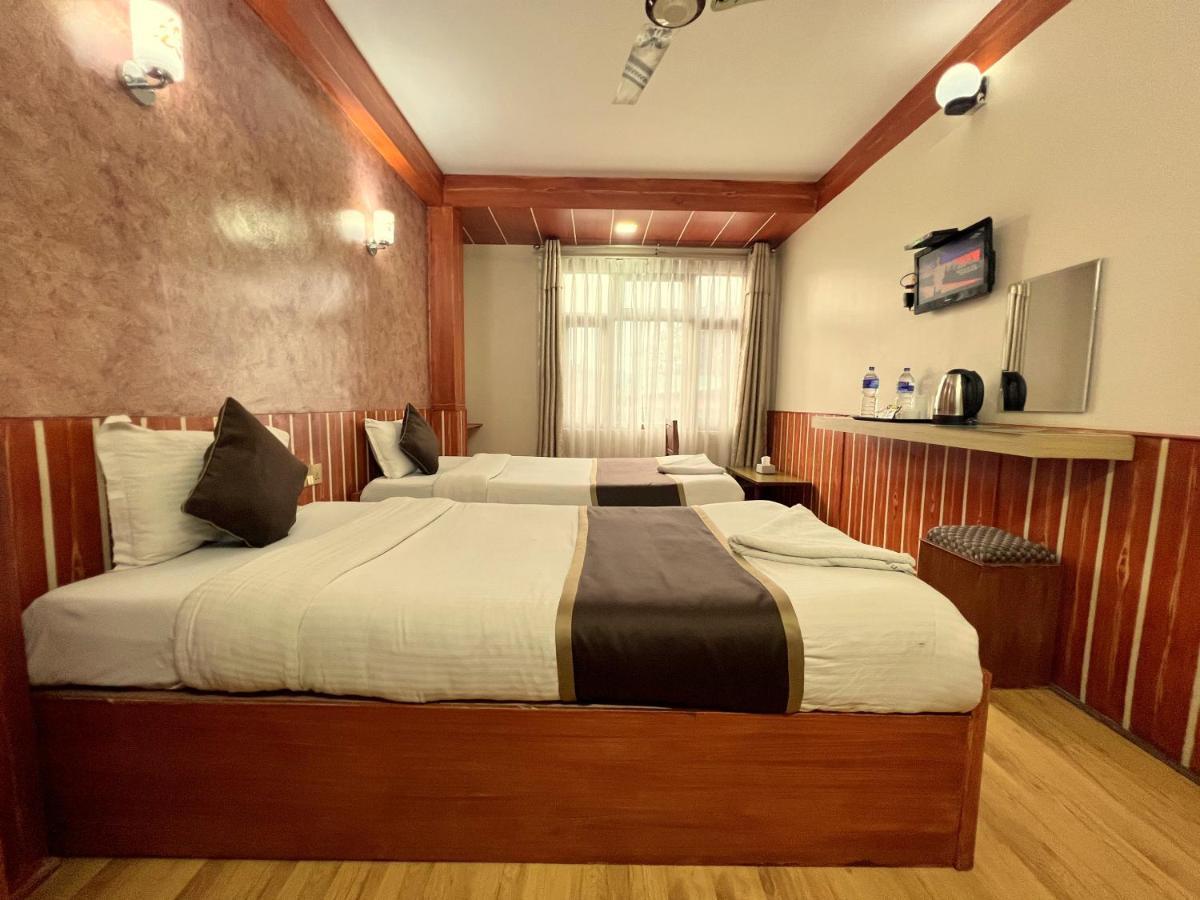 Thamel Seasons Hotel Катманду Екстер'єр фото